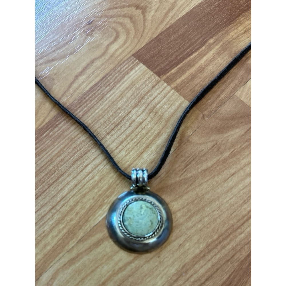 Vintage 950 Silver Necklace with Spiderweb
Variscite Stone - Picture 2 of 6